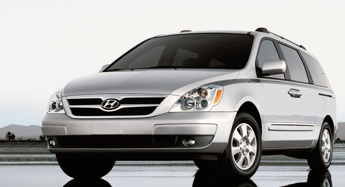 2008 Hyundai Entourage